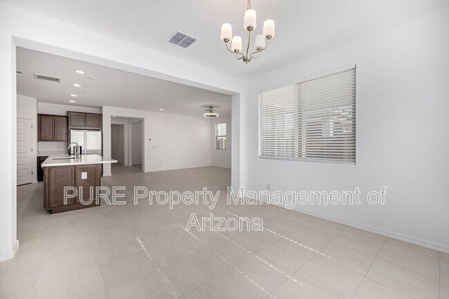 8751 W Orange Dr Glendale, AZ 85305 photo 5