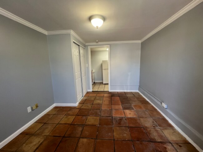 0BR/1BA Townhouse on Webster St · Oakland