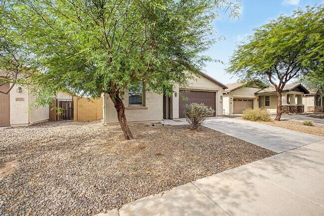8530 W Flynn Ln Glendale, AZ 85305 photo 2