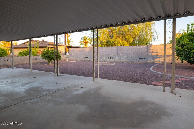 11208 N 105th Ave Sun City, AZ 85351 photo 5
