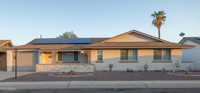 11208 N 105th Ave Sun City, AZ 85351