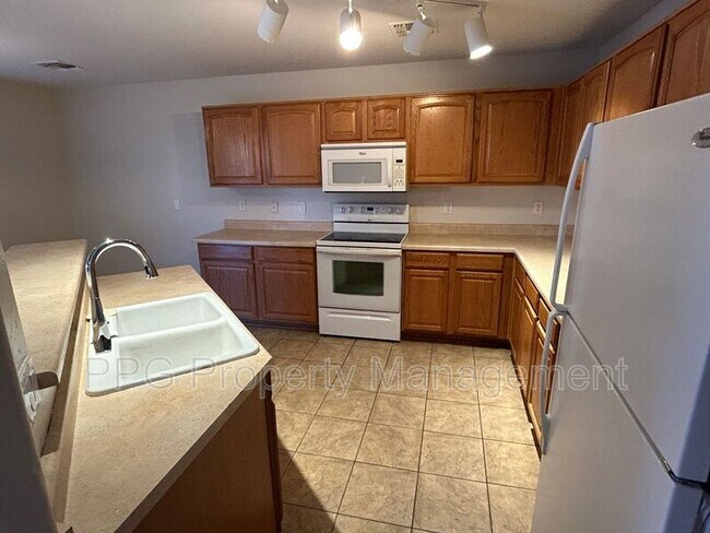 22538 W Hadley St Buckeye, AZ 85326 photo 3