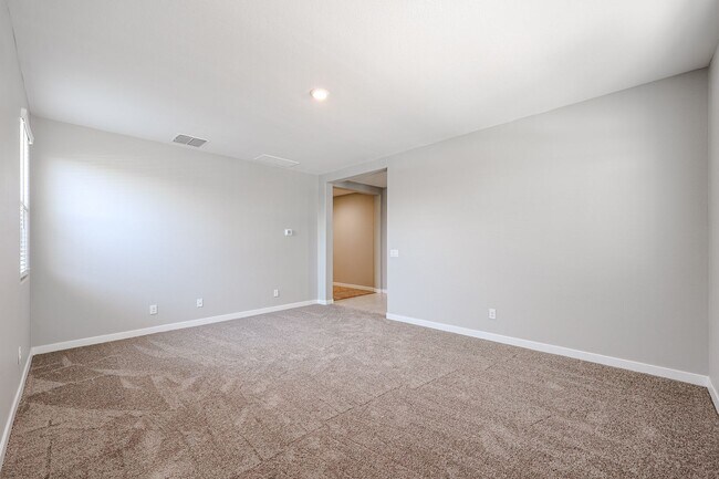 19535 W Rancho Dr Litchfield Park, AZ 85340 photo 4