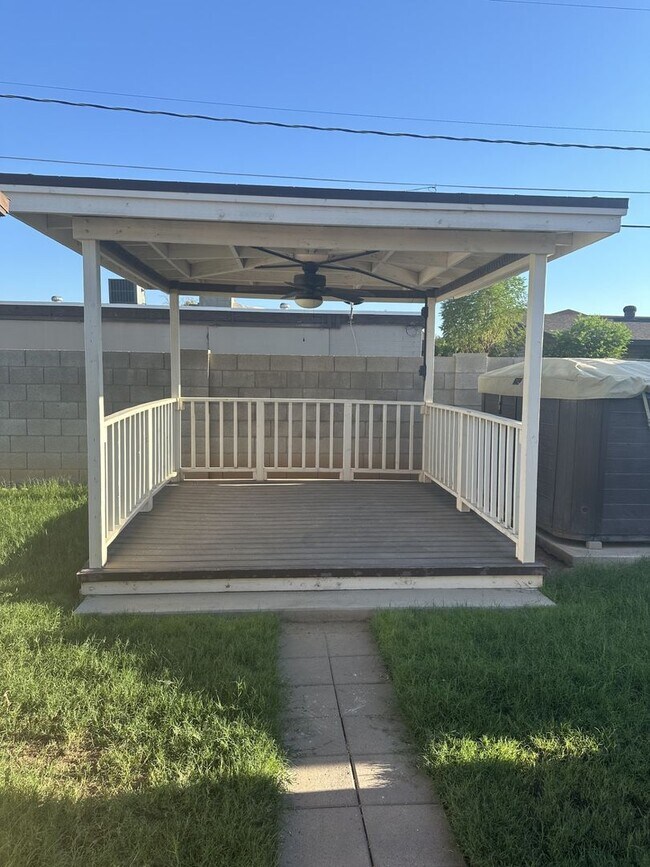 121 E Millett Ave Mesa, AZ 85210 photo 3