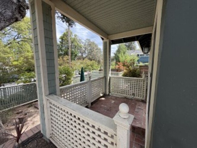 225 Massol Ave Los Gatos, CA 95030 photo 4