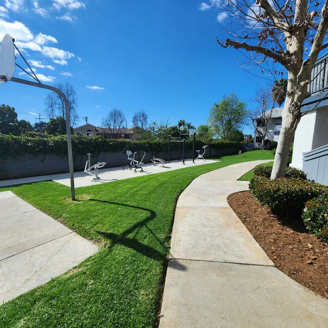 Oak Hill Apartments photo 3