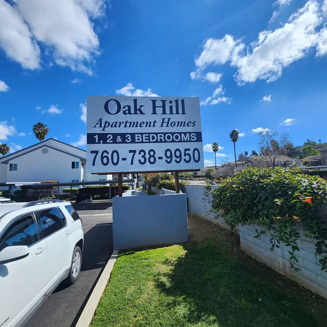 Oak Hill Apartments photo 2