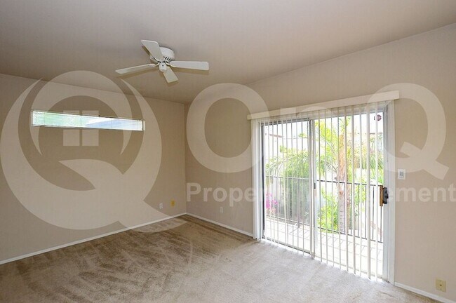 5028 E Siesta Dr Phoenix, AZ 85044 photo 4