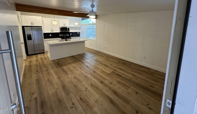 6626 E Cheery Lynn Rd Scottsdale, AZ 85251 photo 3