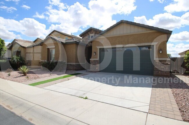1865 E Crescent Way Chandler, AZ 85249 photo 2