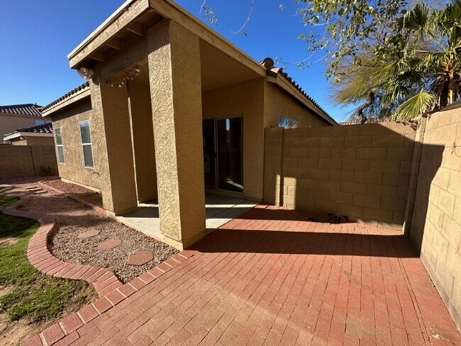 2443 E Peach Tree Dr Chandler, AZ 85249 photo 4
