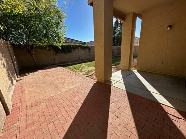 2443 E Peach Tree Dr Chandler, AZ 85249 photo 3