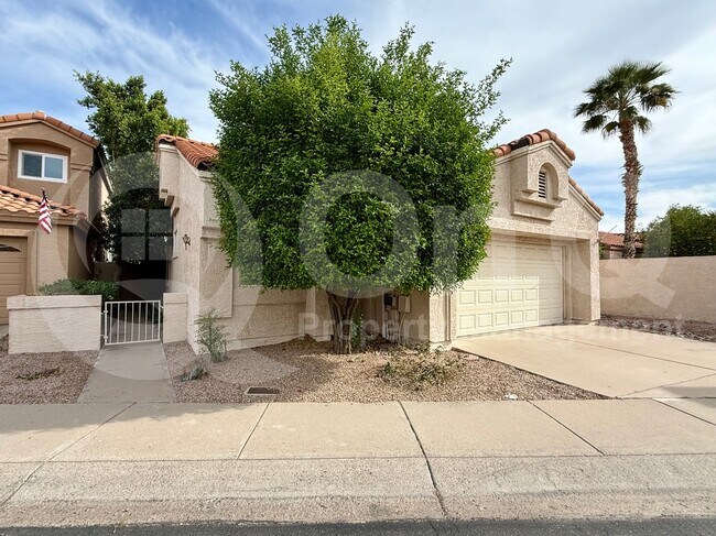 315 W Marconi Ave Phoenix, AZ 85023 photo 2