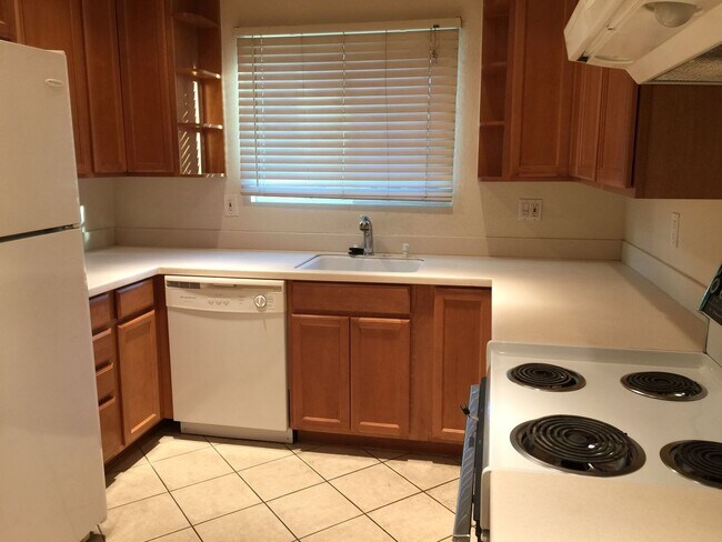 319 Ocie Way Hayward, CA 94541 photo 3
