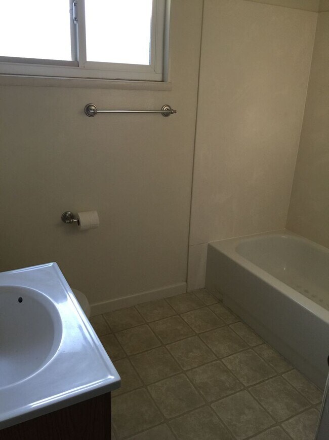 319 Ocie Way Hayward, CA 94541 photo 5