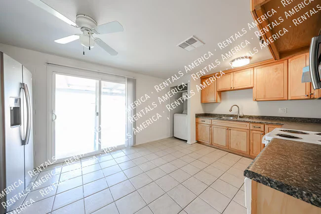 3550 E Voltaire Dr Phoenix, AZ 85032 photo 3