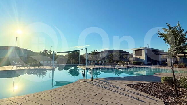 1068 E Sabino Dr Chandler, AZ 85286 photo 5