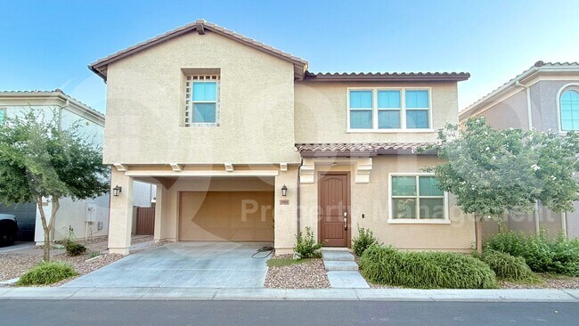 1068 E Sabino Dr Chandler, AZ 85286 photo 2