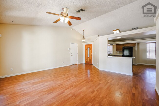 5727 W Villa Maria Dr Glendale, AZ 85308 photo 5