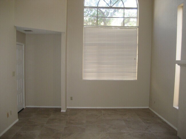 10913 E Hope Dr Scottsdale, AZ 85259 photo 3