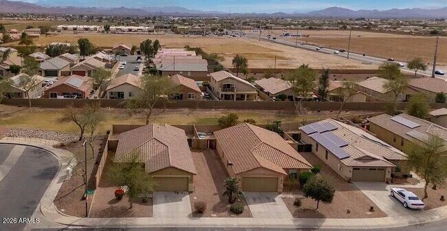 25067 W Dove Trail Buckeye, AZ 85326 photo 2