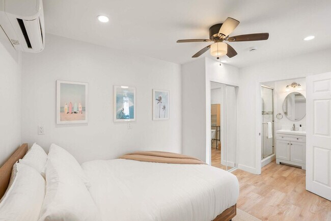 546 Arenas St San Diego, CA 92037 photo 3