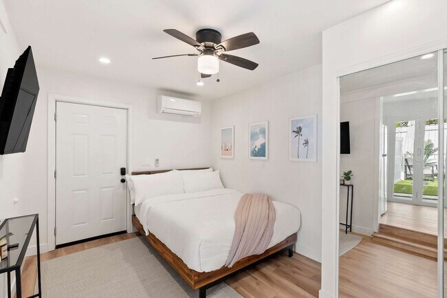546 Arenas St San Diego, CA 92037 photo 4