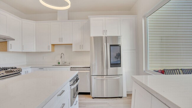 2610-2612-2612 Greenwich St San Francisco, CA 94123 photo 5