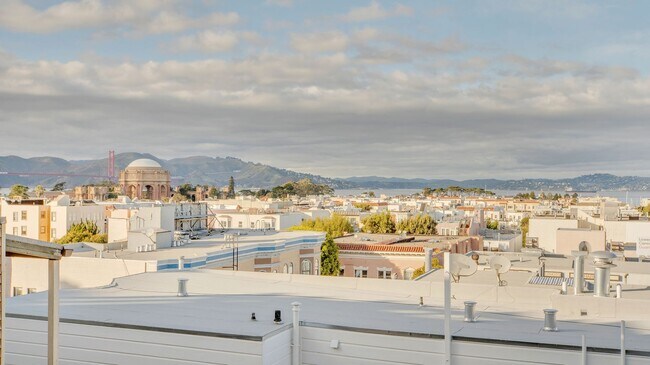 2610-2612-2612 Greenwich St San Francisco, CA 94123