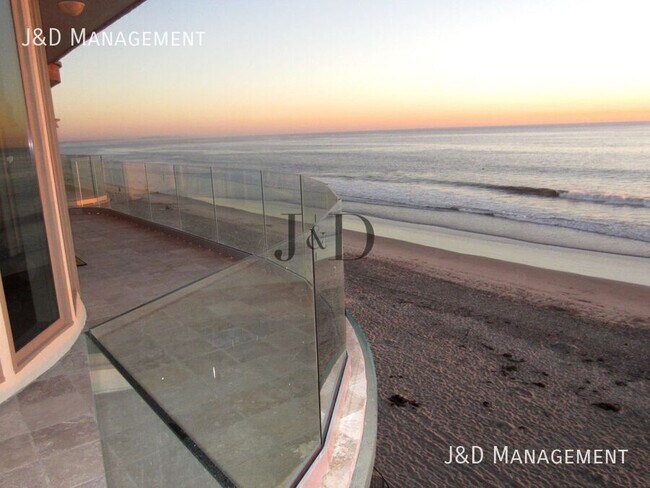 2901 Ocean St Carlsbad, CA 92008