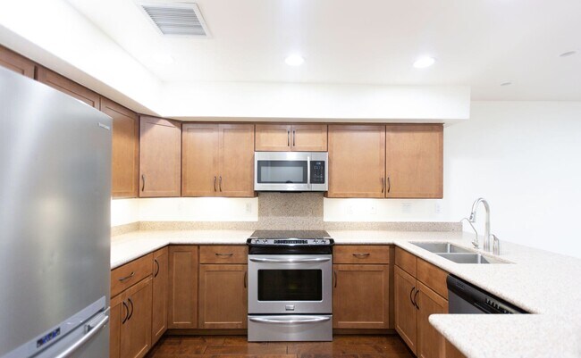 1300 W 5th St Tempe, AZ 85281 photo 5