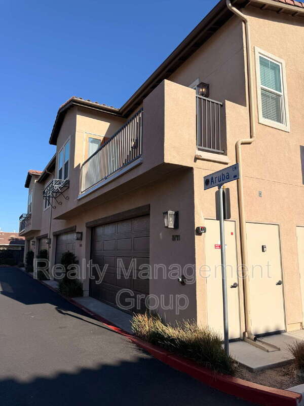 8711 Aruba Ln Santee, CA 92071 photo 2