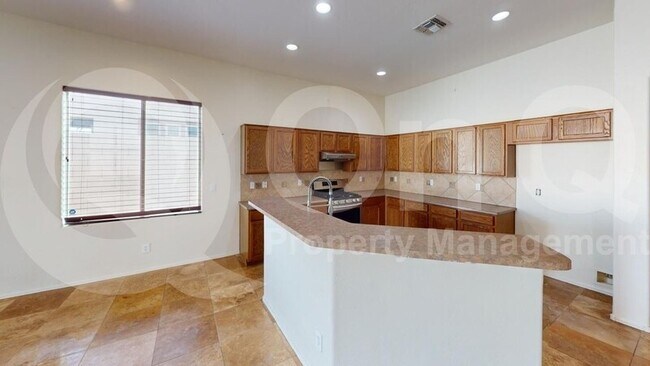 18564 W Sweet Acacia Dr Goodyear, AZ 85338 photo 3
