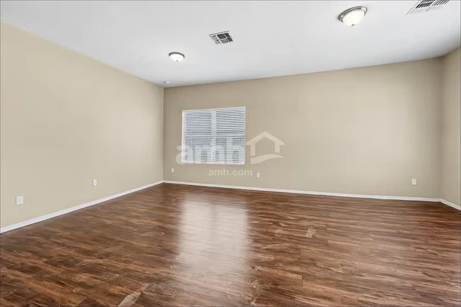 2548 W Spencer Run Phoenix, AZ 85041 photo 5