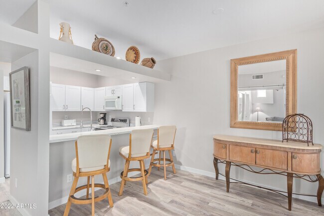 7700 E Gainey Ranch Rd Scottsdale, AZ 85258 photo 4