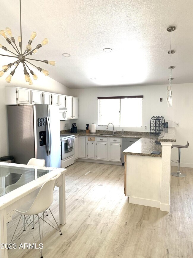 1905 E Anchor Dr photo 5