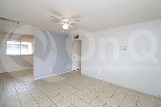 3122 E Hubbell St Phoenix, AZ 85008 photo 4