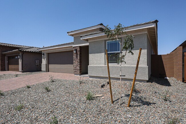 9534 W Avalon Dr Phoenix, AZ 85037 photo 3