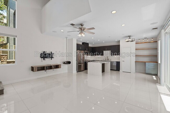 7857 Inception Way San Diego, CA 92108 photo 2