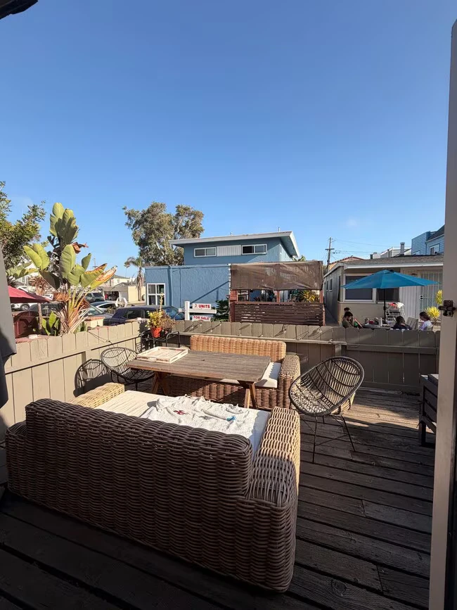 728 Ormond Ct San Diego, CA 92109