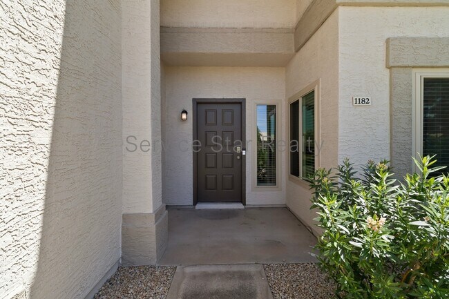 4114 E Union Hills Dr Phoenix, AZ 85050 photo 2
