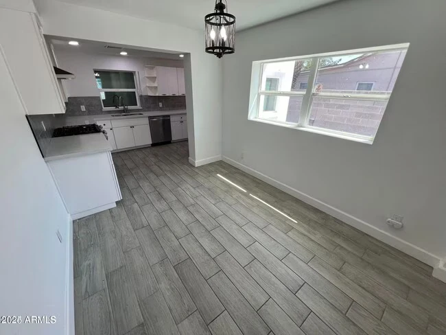 382 W Cocopah St Phoenix, AZ 85003 photo 4