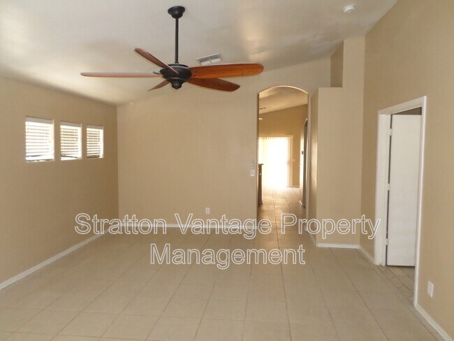 7182 W Stella Ave Glendale, AZ 85303 photo 5
