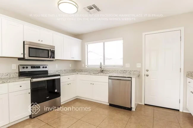 8610 W Eva St Peoria, AZ 85345 photo 5