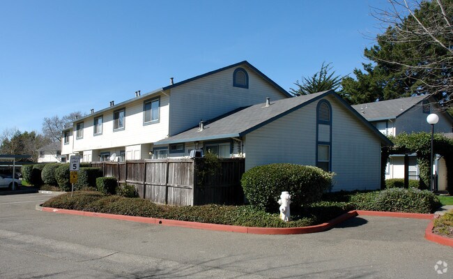 Westbrook Townhomes photo 3