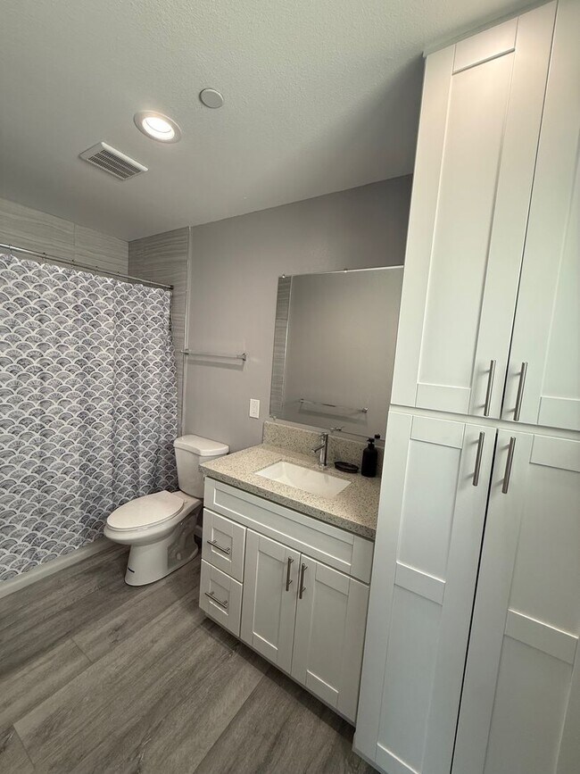 5276 Imperial Ave San Diego, CA 92114 photo 4