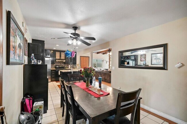1611 Sombrero Way San Diego, CA 92154 photo 4