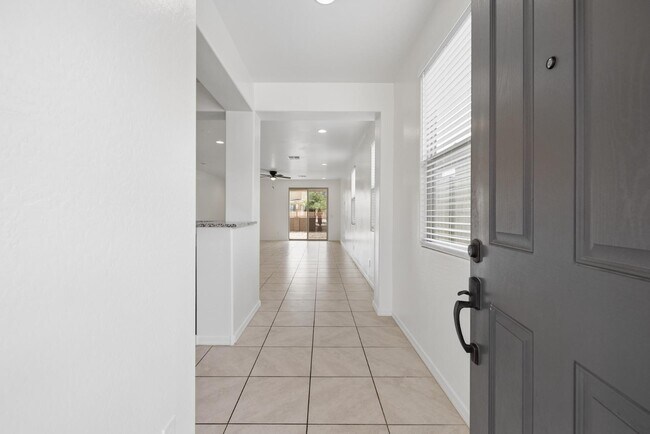32305 N Daylight Dr photo 5