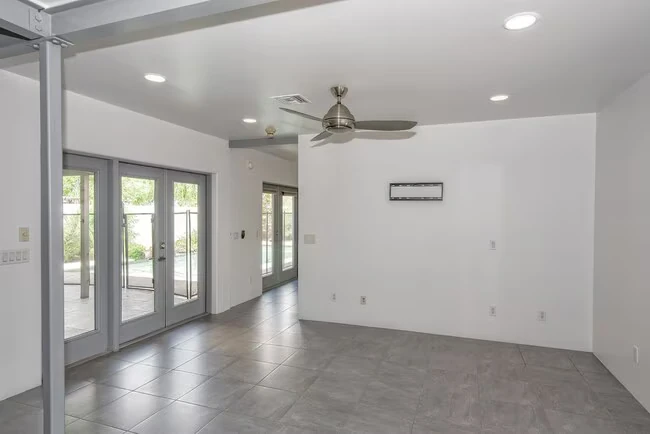 1640 W Clarendon Ave Phoenix, AZ 85015 photo 2