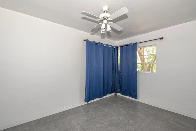 1640 W Clarendon Ave Phoenix, AZ 85015 photo 4